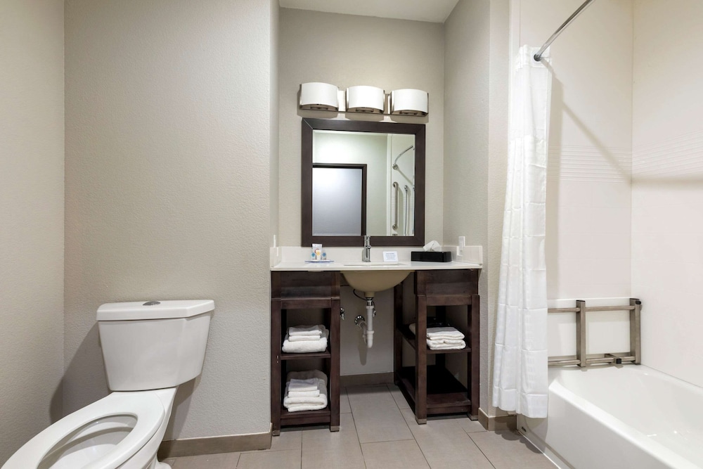 comfort inn and suites balch springs se dallas