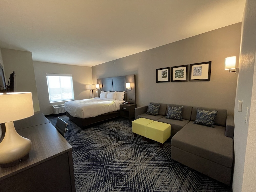 comfort inn and suites balch springs se dallas