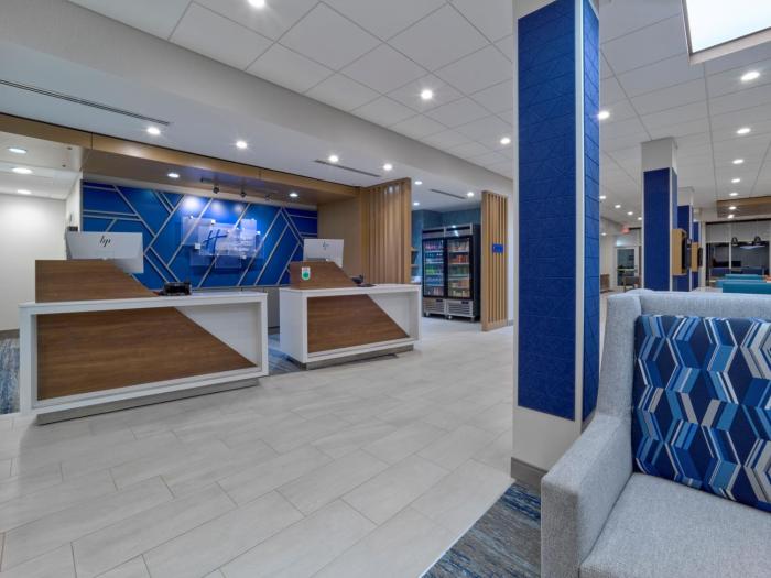 holiday inn express huntsville space center an ihg hotel