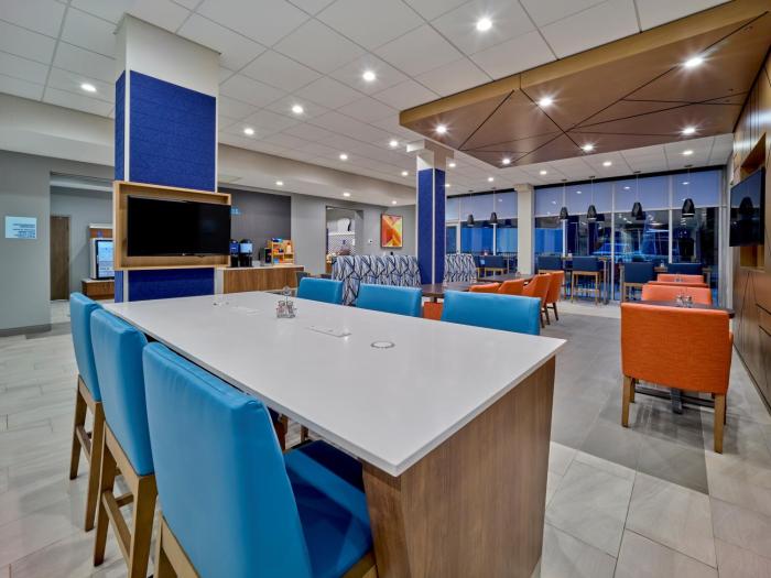 holiday inn express huntsville space center an ihg hotel