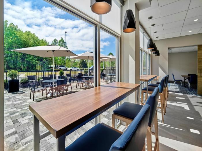 holiday inn express huntsville space center an ihg hotel