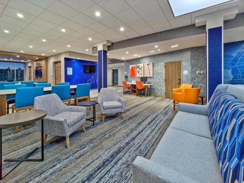holiday inn express huntsville space center an ihg hotel