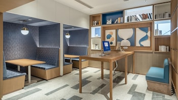 Holiday Inn Express Jining Cultural Center, An Ihg Hotel,,2.5 star