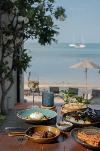 kimpton kitalay samui an ihg hotel