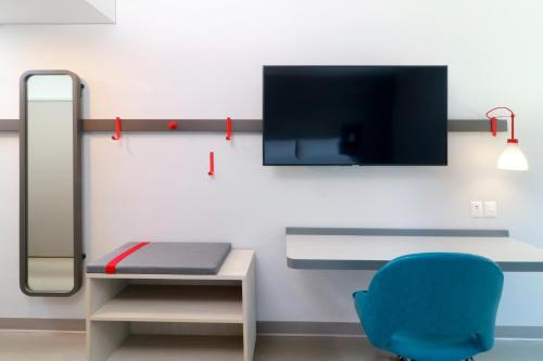 avid hotels tijuana otay an ihg hotel