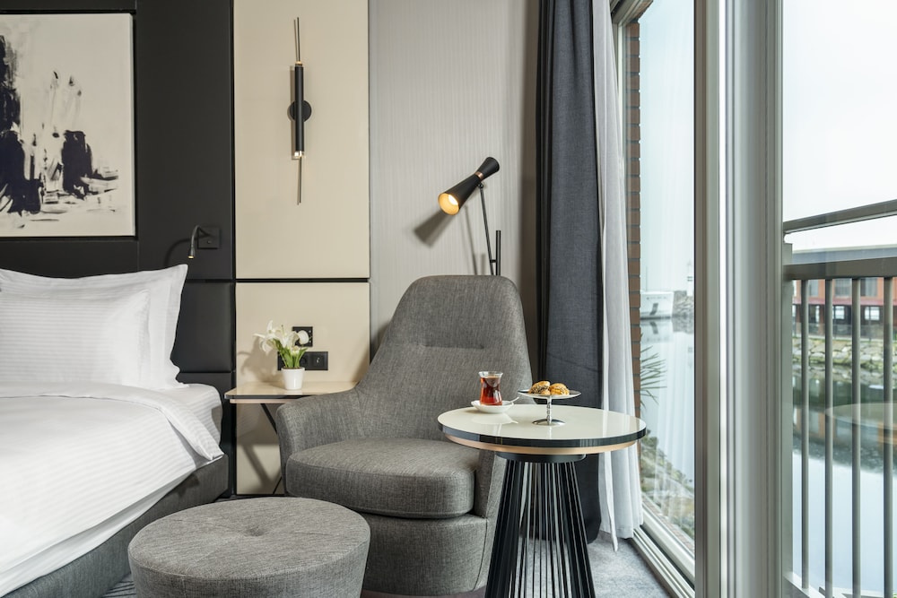 crowne plaza istanbul tuzla viaport marina an ihg hotel
