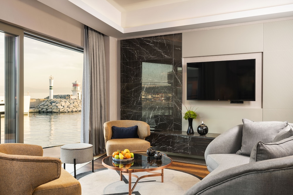 crowne plaza istanbul tuzla viaport marina an ihg hotel