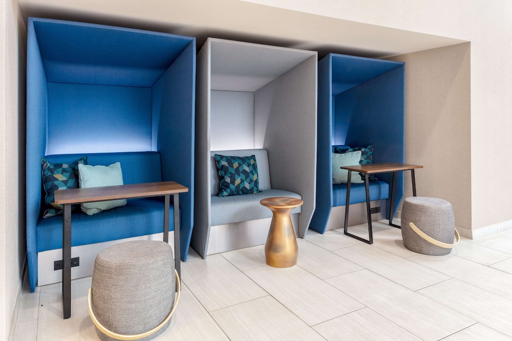 home2 suites by hilton st louis downtown