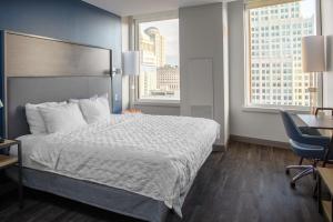 tru by hilton st louis downtown
