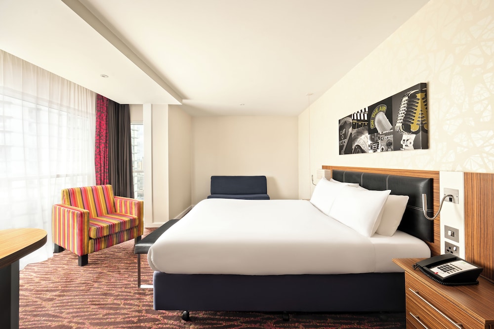 holiday inn manchester media city uk an ihg hotel