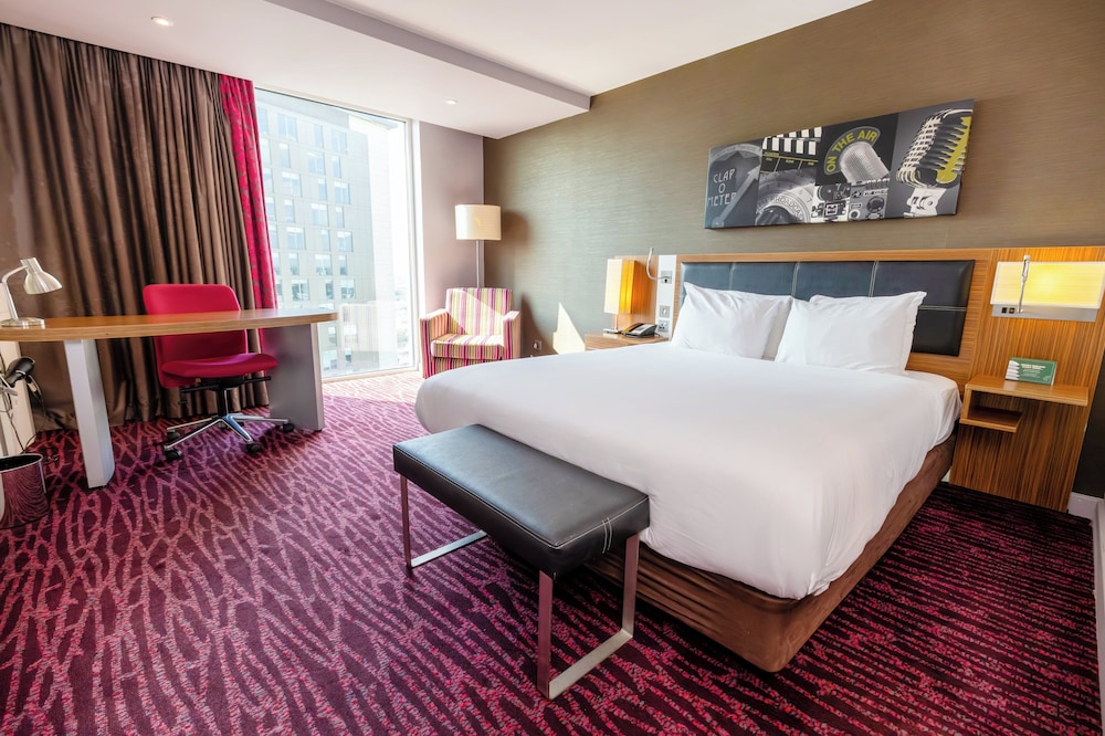 holiday inn manchester media city uk an ihg hotel