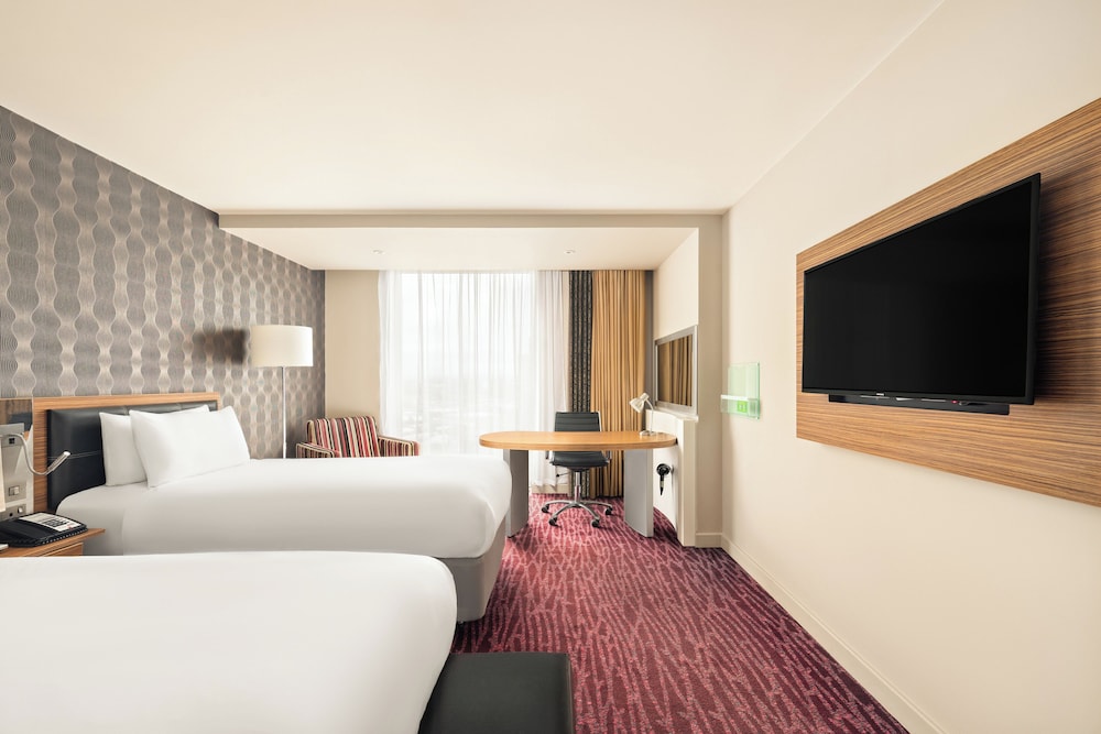 holiday inn manchester media city uk an ihg hotel
