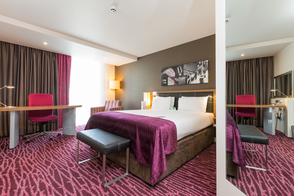 holiday inn manchester media city uk an ihg hotel