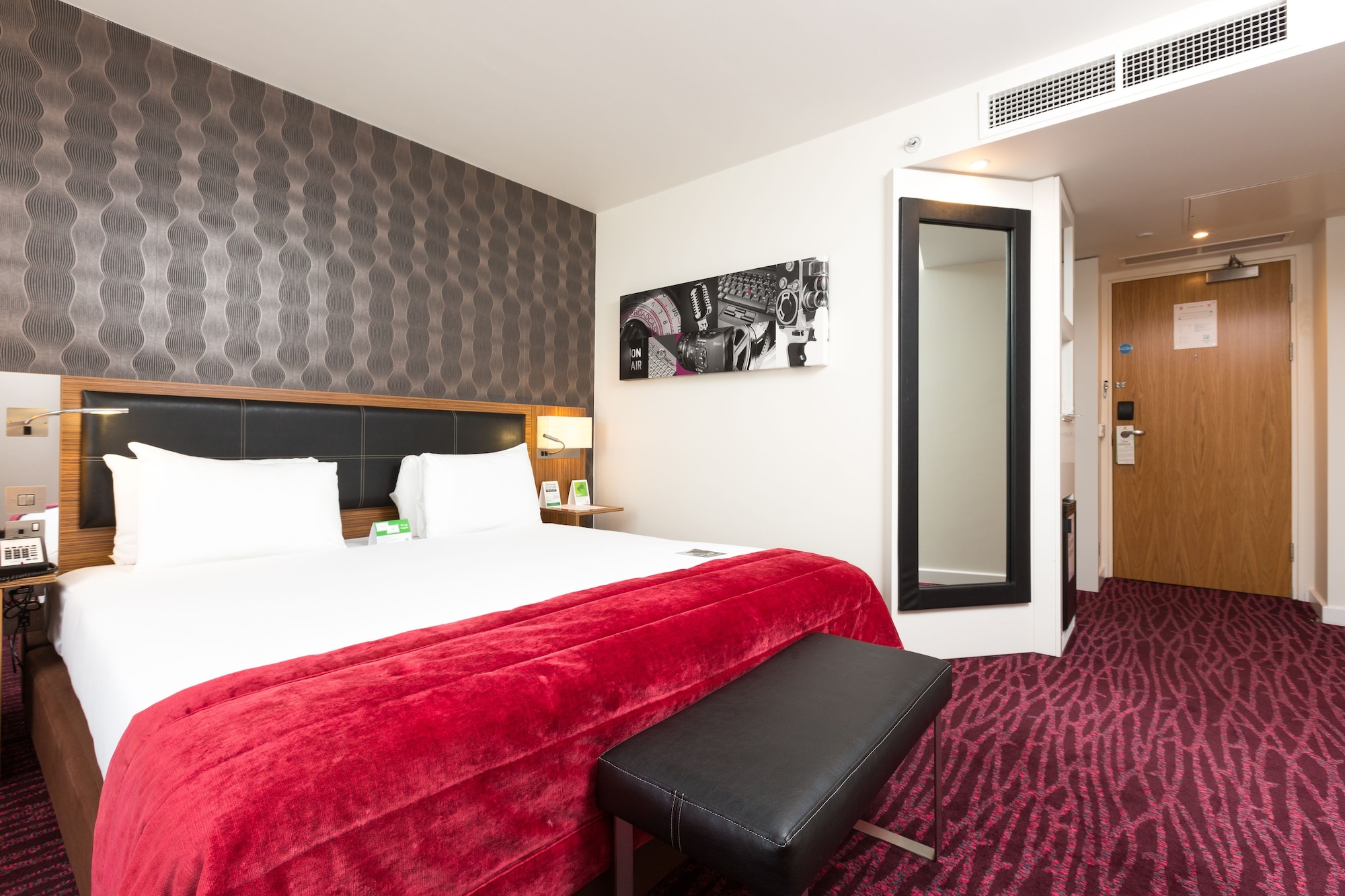 holiday inn manchester media city uk an ihg hotel