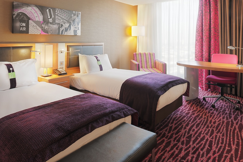 holiday inn manchester media city uk an ihg hotel