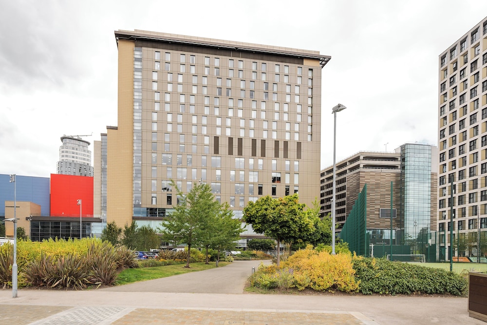 holiday inn manchester media city uk an ihg hotel