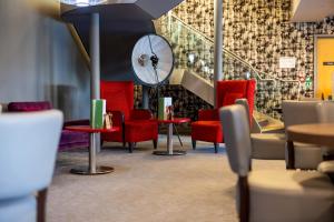 holiday inn manchester media city uk an ihg hotel