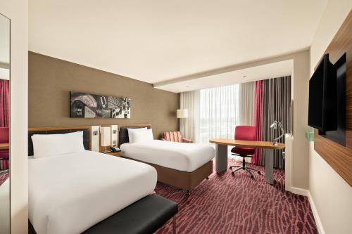 holiday inn manchester media city uk an ihg hotel