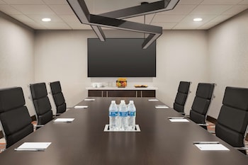 homewood suites by hilton indianapolis downtown iupui