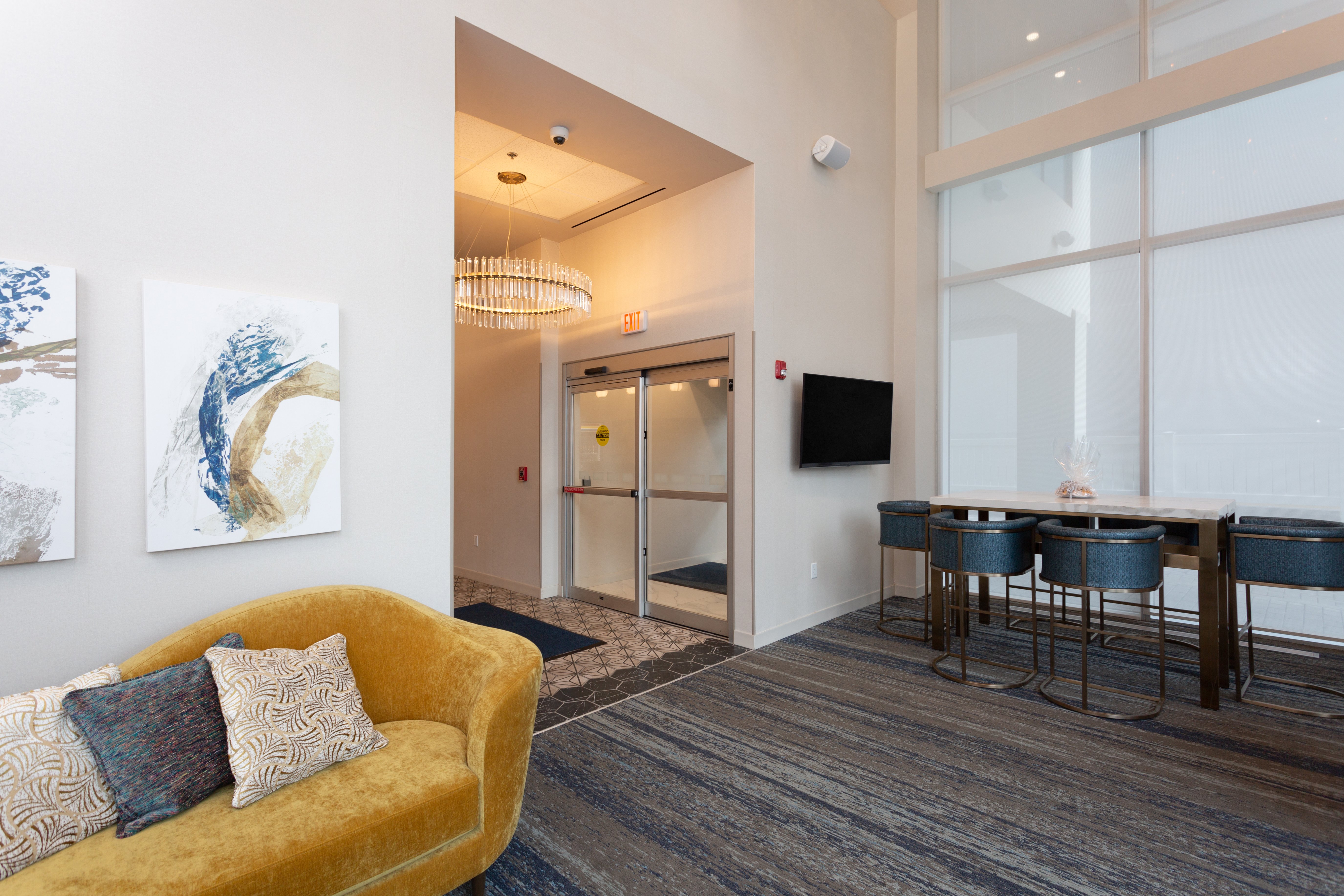 holiday inn express new rochelle an ihg hotel