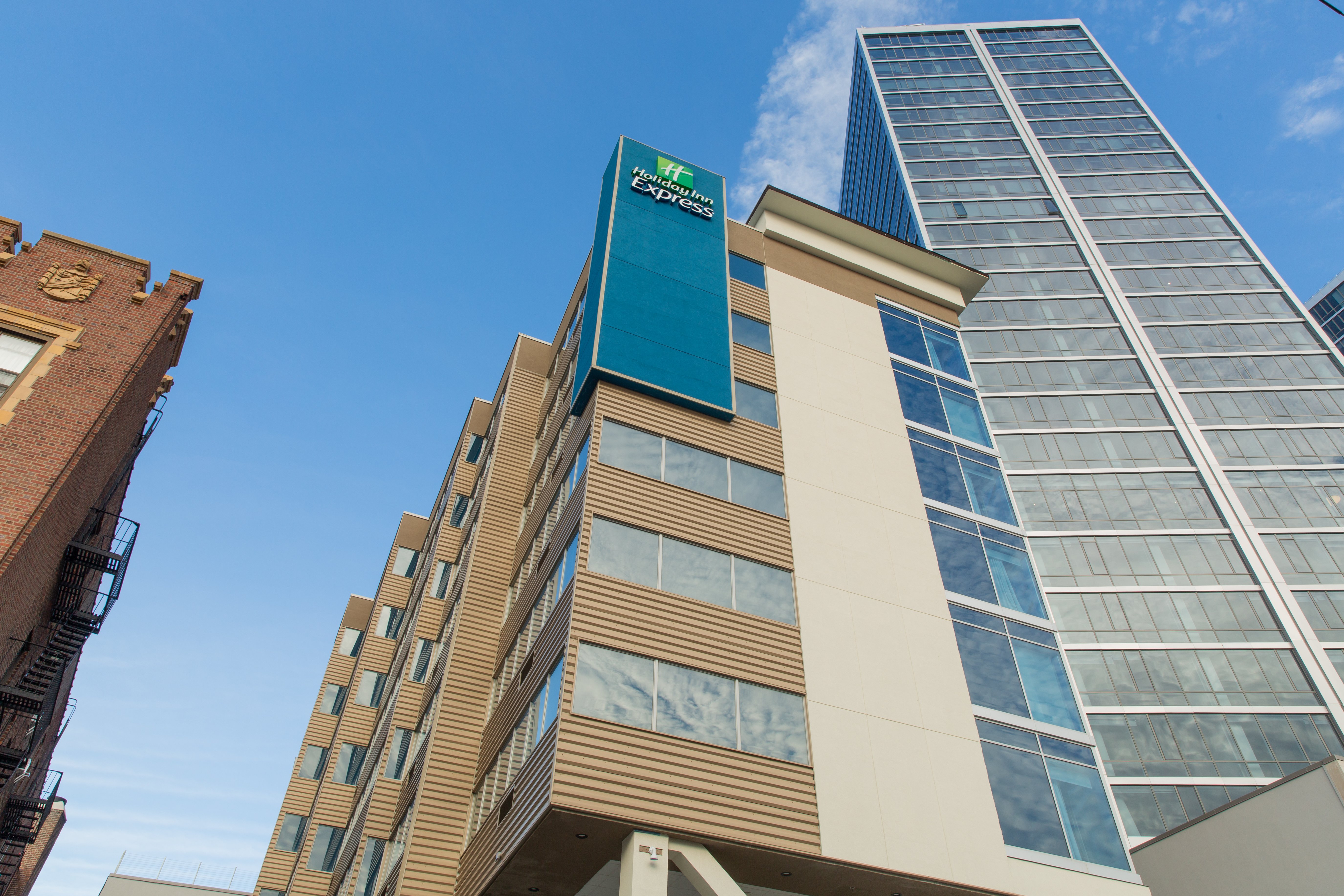 holiday inn express new rochelle an ihg hotel