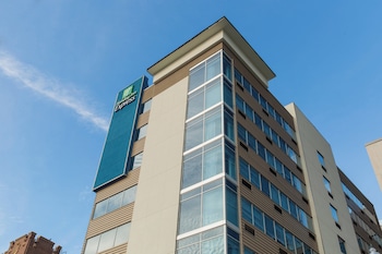 holiday inn express new rochelle an ihg hotel