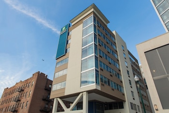 holiday inn express new rochelle an ihg hotel