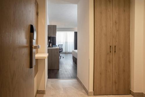 holiday inn express guadalajara expo an ihg hotel
