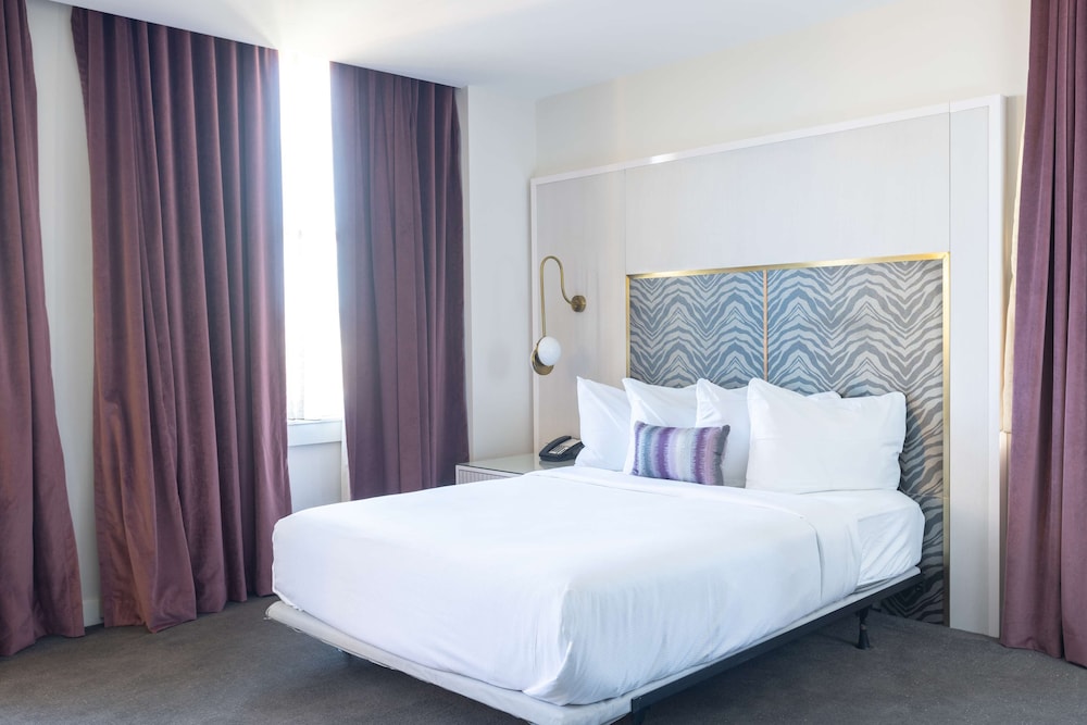 the kelly birmingham tapestry collection by hilton