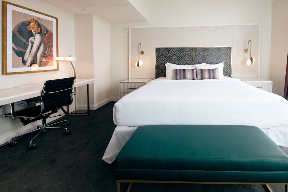 the kelly birmingham tapestry collection by hilton