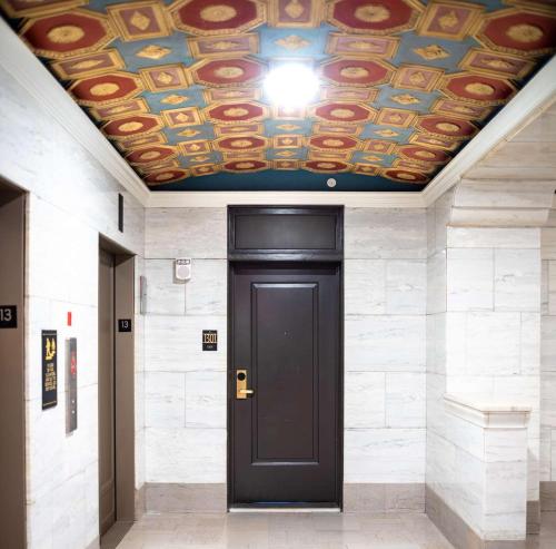 the kelly birmingham tapestry collection by hilton