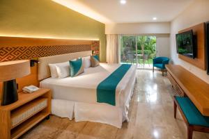 viva wyndham azteca resort all inclusive