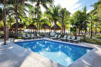 viva wyndham azteca resort all inclusive