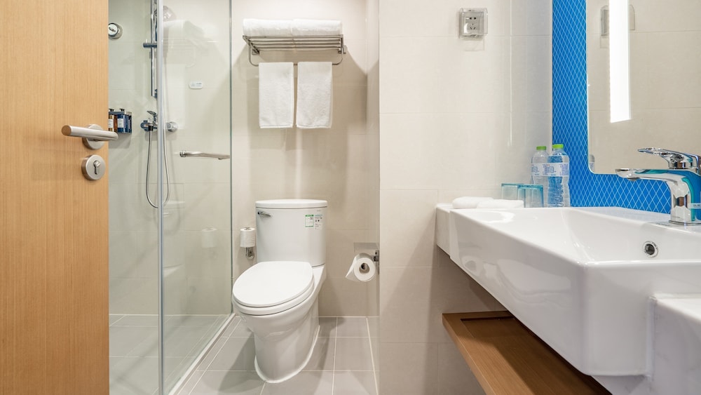 holiday inn express qingdao city center an ihg hotel