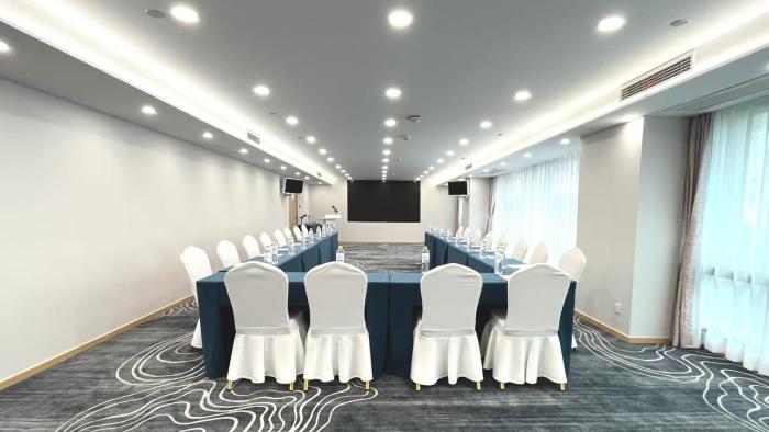 holiday inn express qingdao city center an ihg hotel