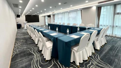 holiday inn express qingdao city center an ihg hotel
