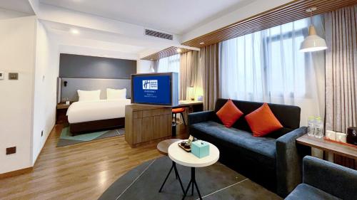holiday inn express qingdao city center an ihg hotel