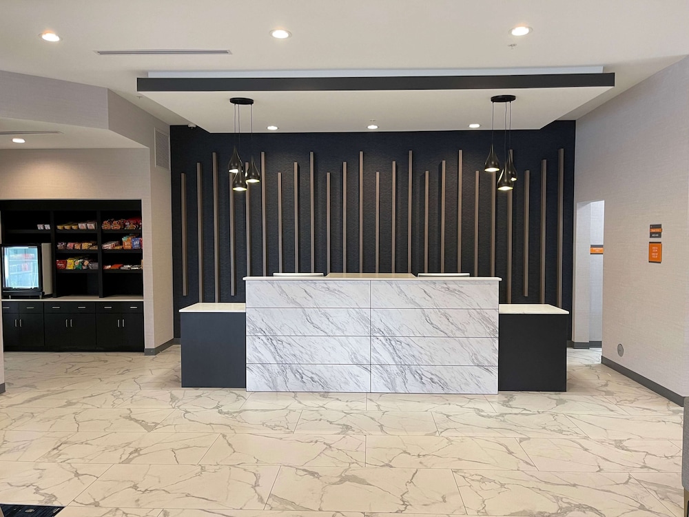 la quinta inn and suites south bend near notre dame