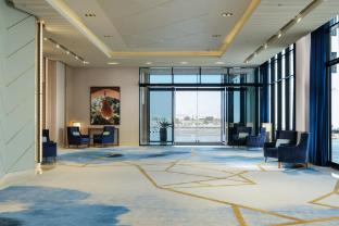 avani muscat hotel and suites