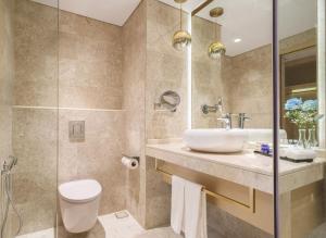 avani muscat hotel and suites