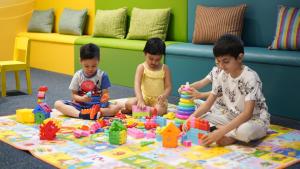 avani muscat hotel and suites