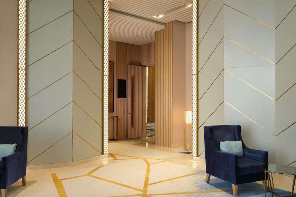 avani muscat hotel and suites