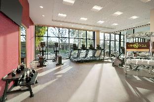 home2 suites by hilton woodland hills