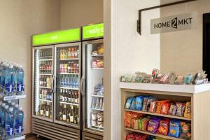 home2 suites by hilton woodland hills
