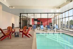 home2 suites by hilton woodland hills