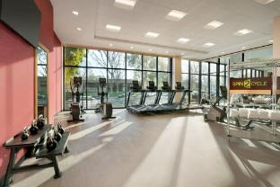 home2 suites by hilton woodland hills