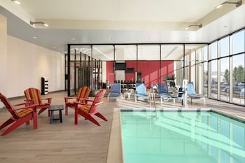 Home2 Suites By Hilton Woodland Hills,Los Angeles County>>Los Angeles,3 star