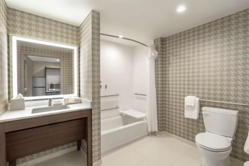 home2 suites by hilton woodland hills