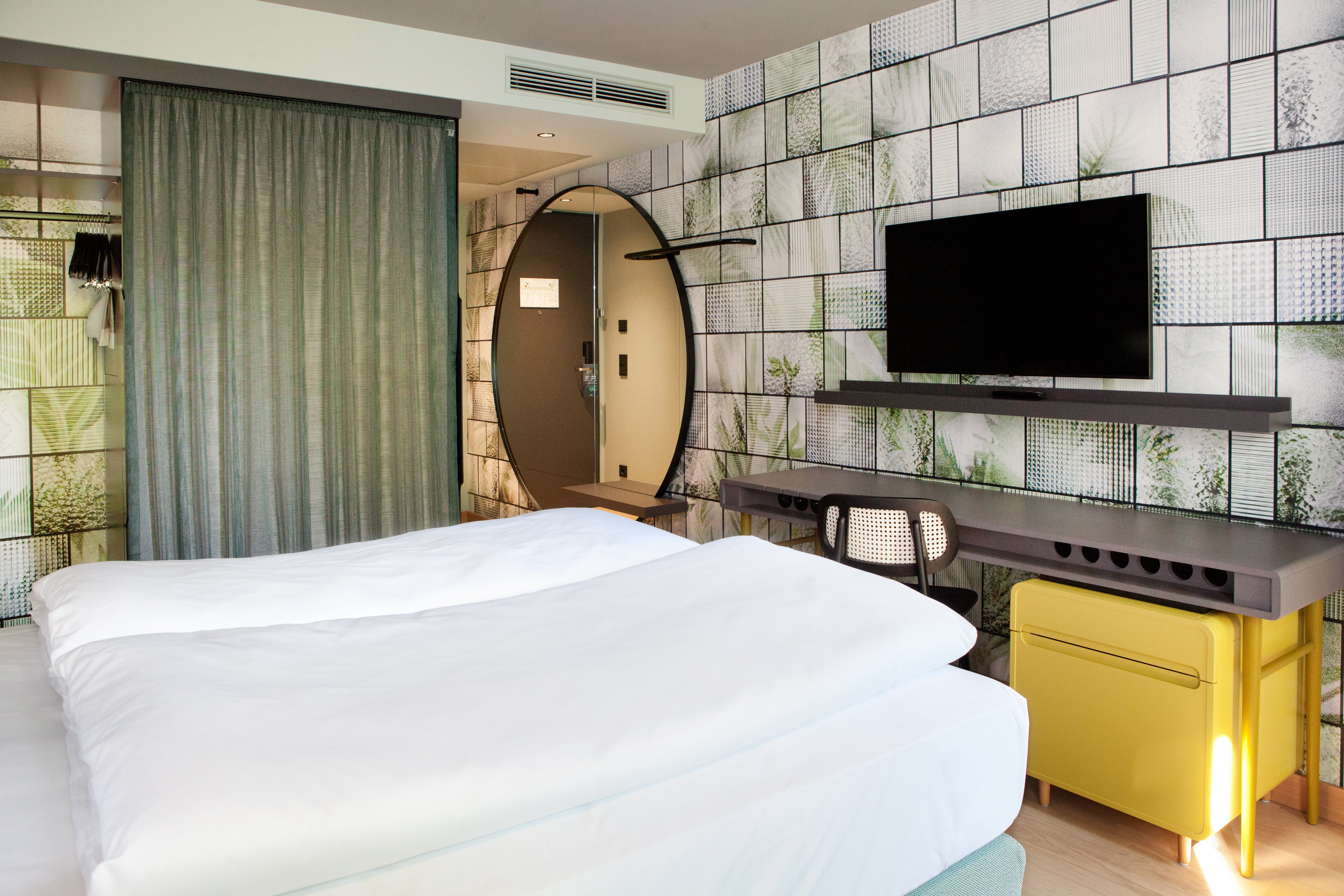 hotel indigo vienna naschmarkt