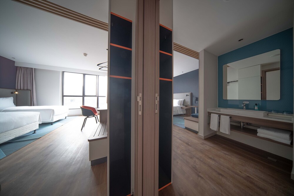 holiday inn express nantong north gateway an ihg hotel